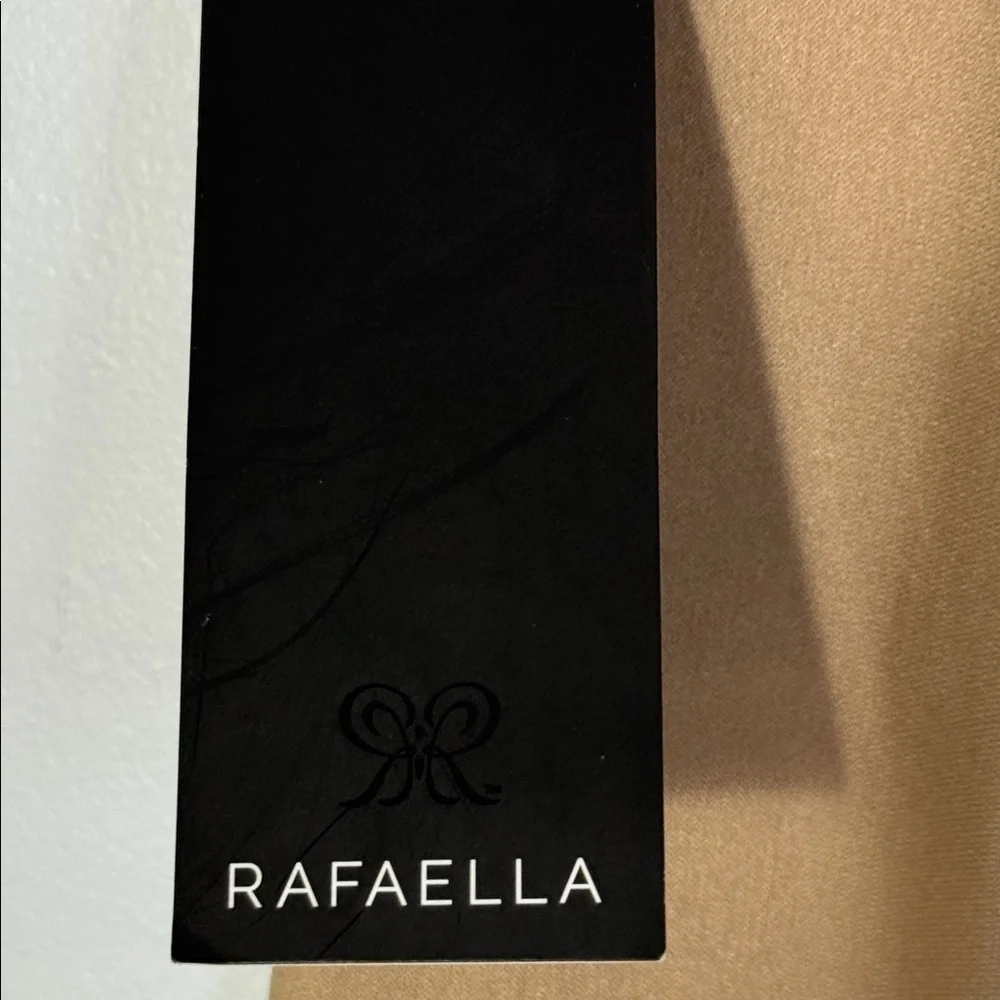 Rafaella Pants Tan Cropped High Rise in Size 16 ‎ NWT